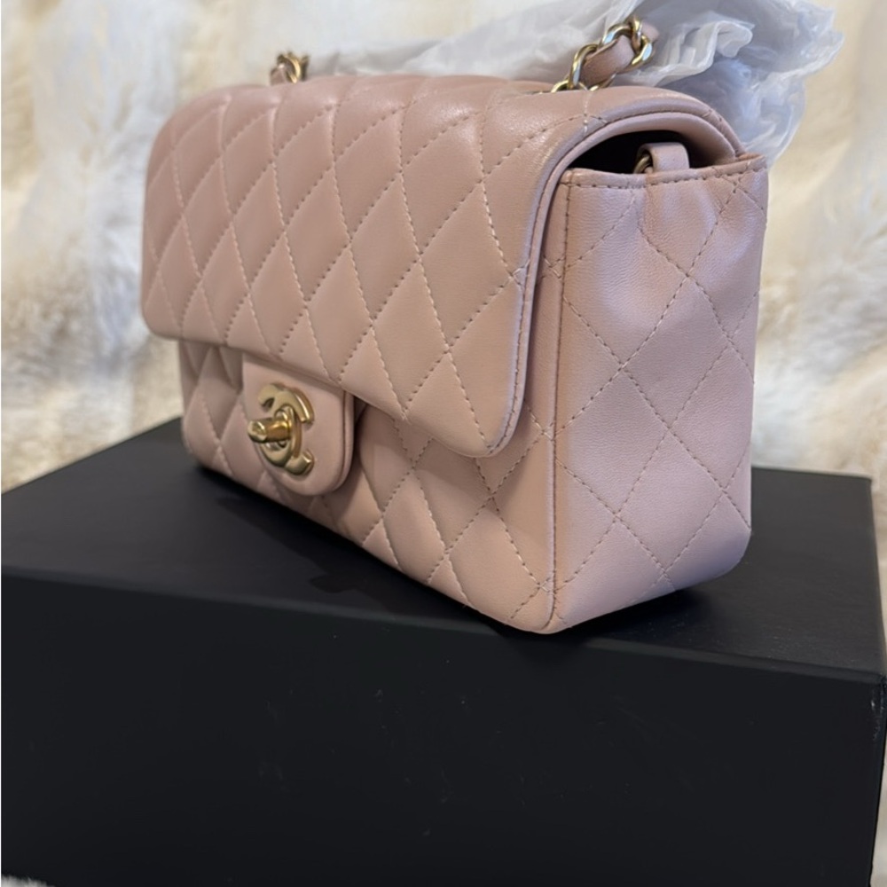 SOLD* Chanel Quilted Lambskin Mini classic flap GHW like new condition - Picture 2 of 6